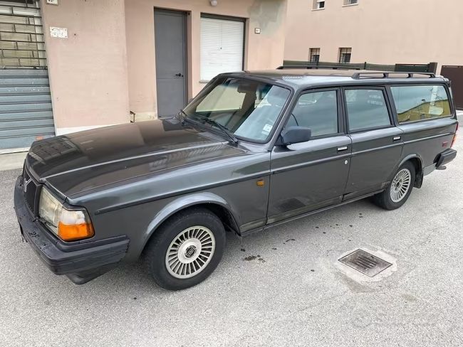 Foto Volvo 325