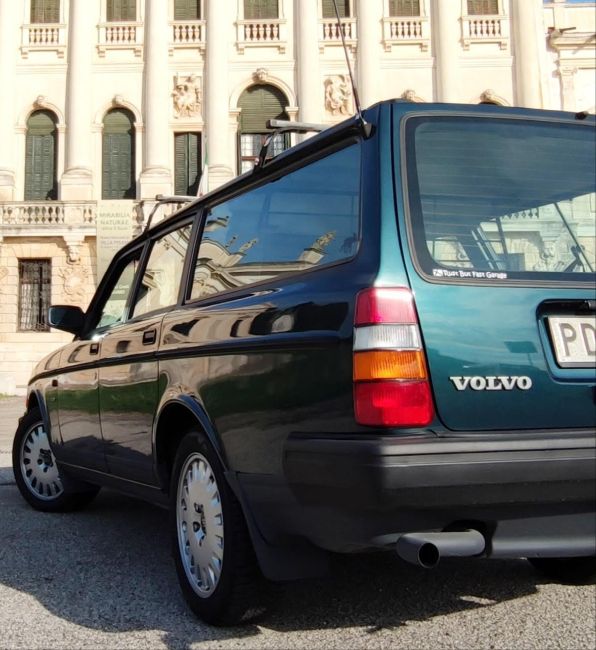 Foto Volvo 329